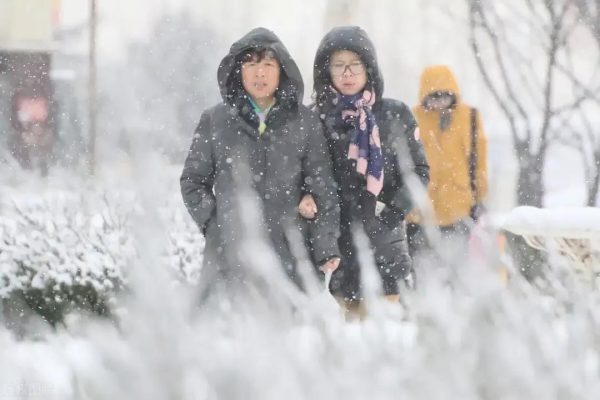 正月二十三下雪有什么说法(俗话说腊月二十四)