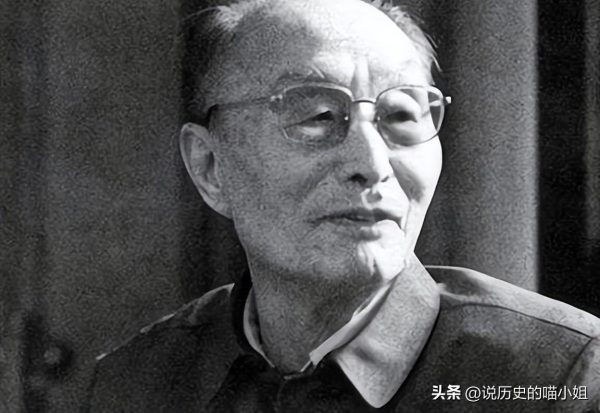 1964年保密会议上,张爱萍中途离场,周总理吩咐警卫:搜下他口袋