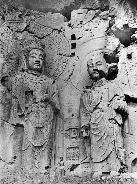 绝版老照片:110年前未被破坏前的龙门石窟