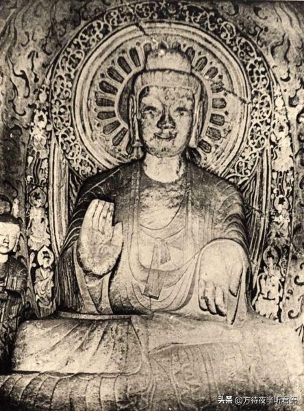 绝版老照片:110年前未被破坏前的龙门石窟